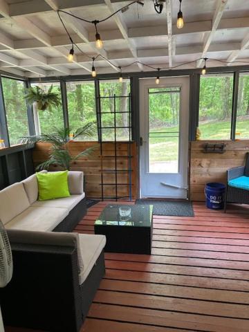 Serene Retreat! 420 Friendly In Designated Area, 3 Minutes To Downtown Ричмънд Екстериор снимка
